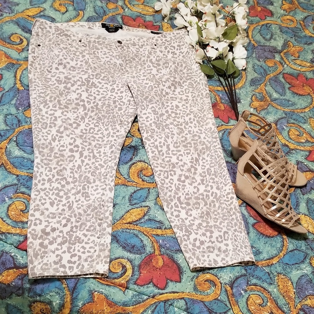 🍀Lucky Brand Capri's🍀